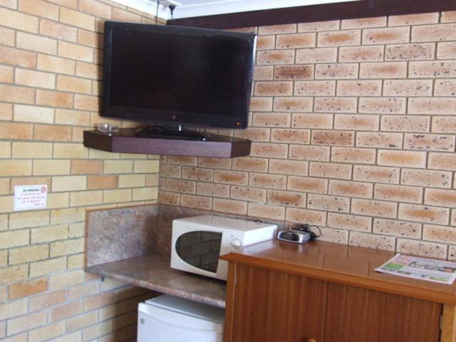 Pacific Paradise Airport Motel Екстер'єр фото